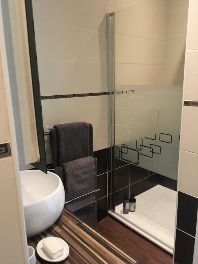 Cosy One-Bedroom Apartment -Stayinantibes- Le Cosy Kültér fotó